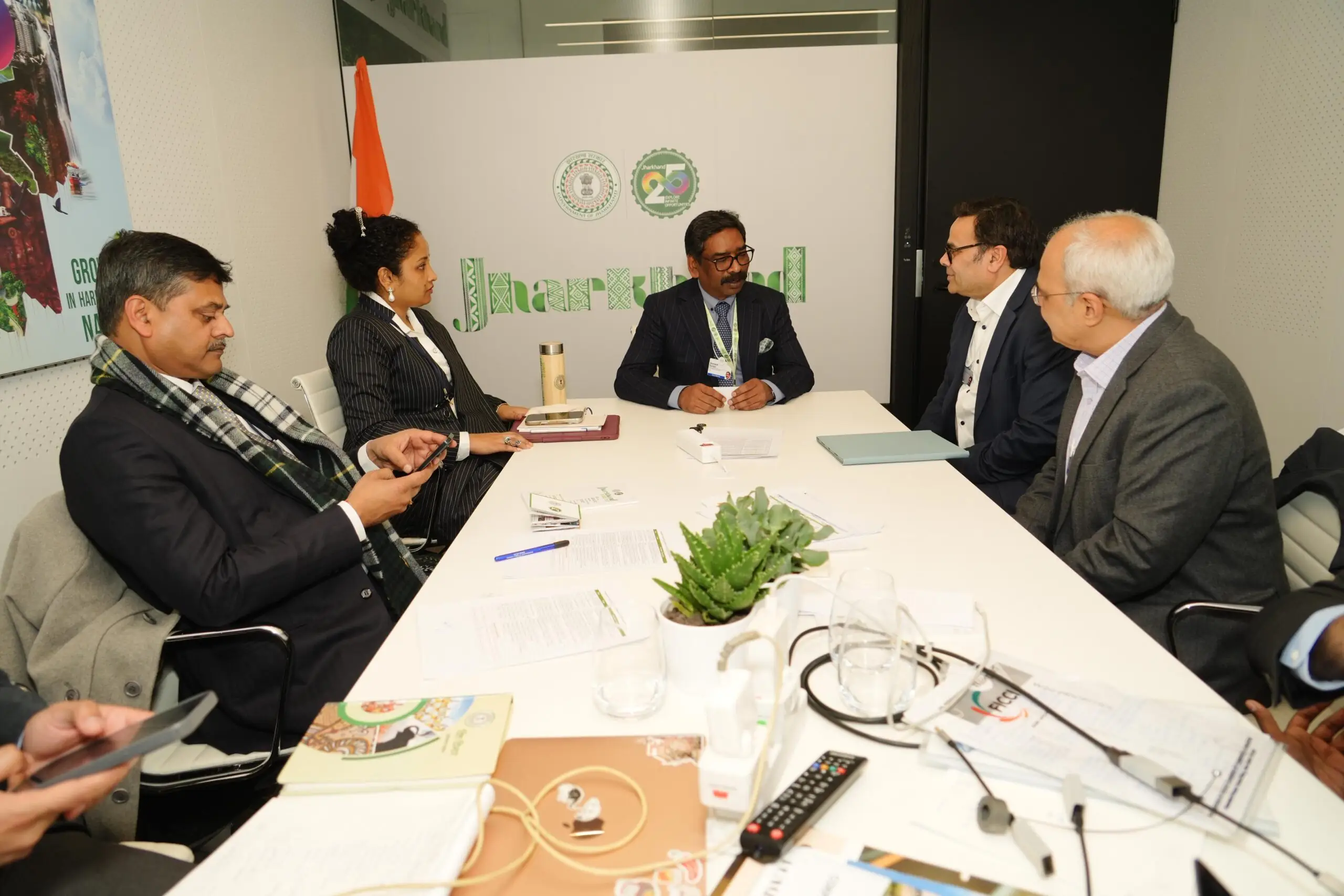 Soren and Infosys Agree on Tech-Based Development in Davos